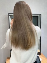 ミュラ(mulah)&nbsp;ハイトーンベージュミルクティーカラー＊ワンブリーチロング