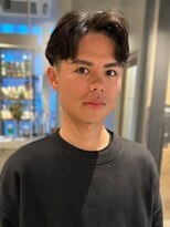 メンズサロン ブロック(Men's Salon bloc) メンズショート　ツーブロック　センターパート　黒髪　モテ髪