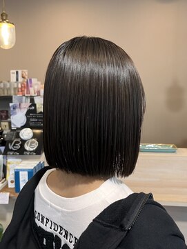 スアバイキキ(SuA by kiki.) 黒髪カタログ/ボブルフ/ネビージュ/ワンレン/小顔スタイル[千葉]