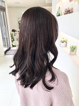 スリーヘアーデザインズ(Three Hair Designs) a