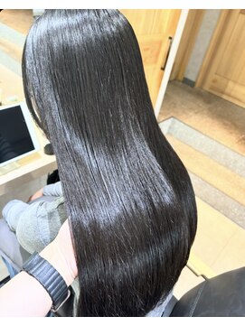 ジーナ 福岡天神(Zina) 髪質改善*グレージュカラー*美髪【Zina 天神】