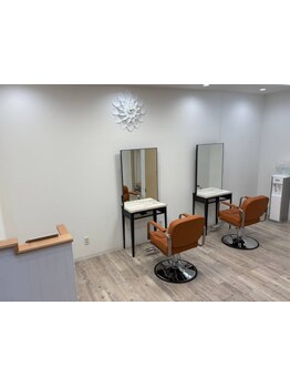 隠れ家のようなマンツーマンサロンで贅沢空間♪周りを気にせずリラックスしてお過ごしいただけます。