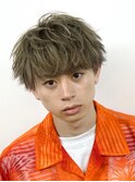 ツーブロック刈り上げマッシュ