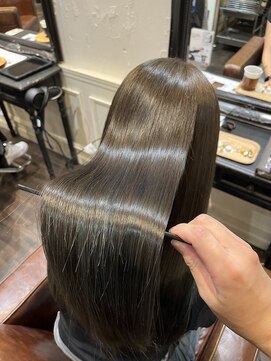 ヘアーアンドファッションシオミエイチ (hair&fashion shiomi H) 艶髪ストレート