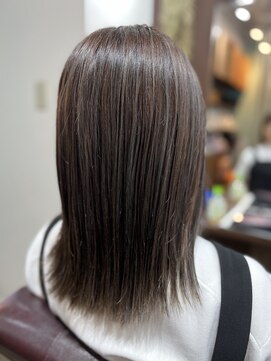 ルアン(Luan) 白髪ぼかしハイライト