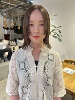 ダンボ(DUMBO)&nbsp;＜kacho＞ブリーチ無しダブルカラー  ベージュカラー  透明感