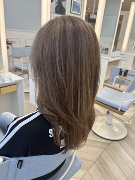 ハイライト入りベージュ