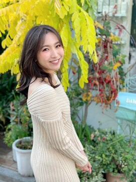 DAMANI 表参道 髪質改善/ヘッドスパ/ハイライト/白髪染め/白髪ぼかし/縮毛矯正 似合わせカット/ミディアムレイヤーカット[表参道駅]