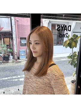 エイトデイズ 三宮駅前店(EIGHT days) ミルクティーベージュ