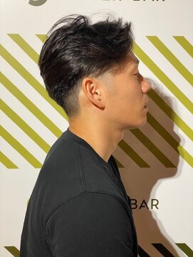 バーバーバー 四谷(BARBER-BAR) ビジネス爽やかスモーキーフェザースタイル