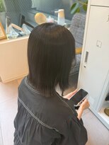 クク(coucou) ボブでも軽い!艶感のある黒髪外はねボブ