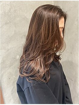 ヒカリス 東三国(HIKARIS)の写真/未来の地肌と髪を守るノンタッチヘアカラー！地肌に付けない施術で安心安全なひとときを貴方に♪