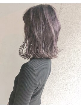 ヘアーアンドアトリエ マール(Hair&Atelier Marl) 【Marl】ラベンダーグレージュカラーの波巻き外ハネボブ