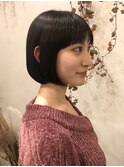 暗髪ミニボブ・毛先パーマワンカール