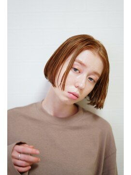 ディスオモテサンドウ 表参道(This OMOTESANDO) 今年のトレンドは重ためボブ