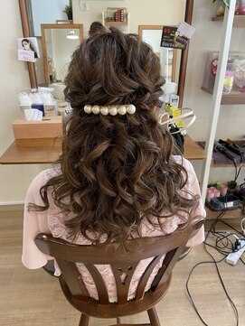 ロカット サロン(Roquat Salon) ロングハーフアップアレンジ【ヘアアレンジ/立川南/立川/立川】