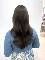オリーブグレージュ