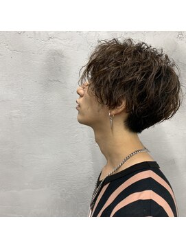 エモ(emo.) スクリューパーマセンターパート