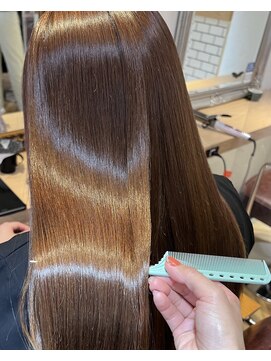 ローマ ギンザ(ROMA Ginza) 艶々ストレートヘア×ブラウンベージュ