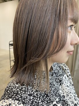 フリーラ 横浜(freera) 黒髪/グレーベージュ/レイヤーロング/前髪パーマ[横浜駅]