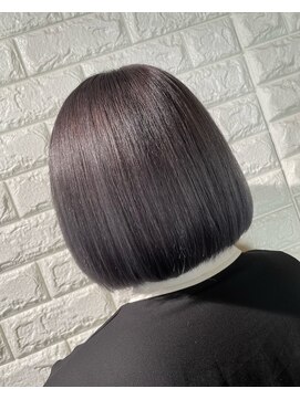 リー 東三国(Lee) ボブ×グレー