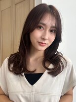 ノイカーム(noi Calm)&nbsp;顔周りレイヤーカットグレージュカラーくびれボブベージュカラー