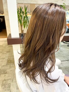 プレフェレプレフェ(prefere prefe) 明るめ巻き髪ロングヘア