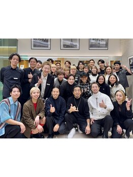 《KAMI CHARISMA等多数受賞》国内外でヘアショーやセミナーを実施。リピーター多数の技術力は圧巻。