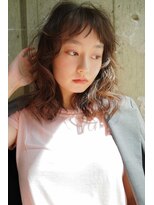 エイミー(amy.)&nbsp;ハッシュカット/パーマ/外ハネボブ/ワイドバング/オン眉