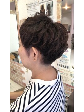 ドゥ スタイル 三国ヶ丘店(Duex Style) ベリーショート×ニュアンスパーマ（エアウェーブ）×イルミナ