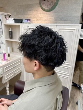 カイノ メンズサロン 金剛店(KAINO) ツイスト　スパイラル　刈り上げ　ツーブロック　マッシュ