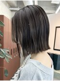 栄ハイライト透明感耳掛けボブスタイル