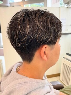 宇都宮ツイストスパイラルパーマツイストパーマセンターパート