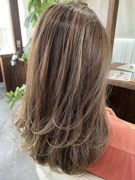 リティ(Re-ty) バレイヤージュカラー