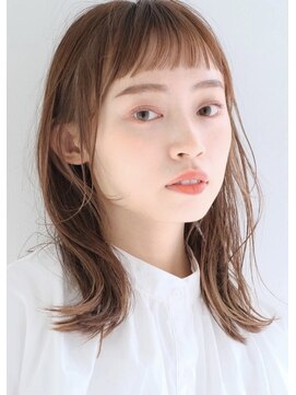 チャンチ(chanch) 軽めバングストレートスタイル