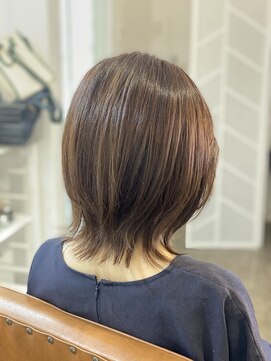 ツムグ 代官山店(TUMUGU) 30代40代50代×グレージュカラー白髪ぼかし×小顔ショート代官山