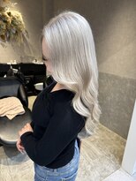 ロンド レア 天神大名店(Lond Le’a)&nbsp;ホワイトブロンド/イメチェンヘアスタイル/美髪のススメ