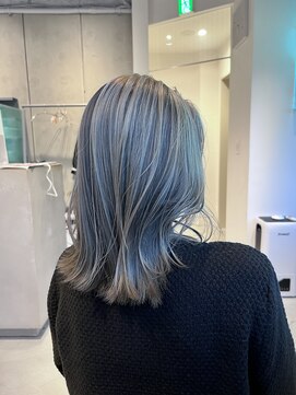 ロカリタ キョウト 河原町三条店(ROCAReTA kyoto) ホワイトシルバー