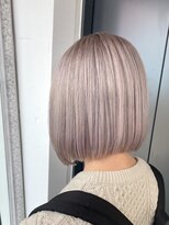 マスカリ(muscali)&nbsp;ブリーチハイトーンメルティカラー/切りっぱなしボブ/表参道