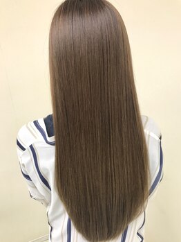 お客様本来の髪を引き出すことに特化した隠れ家サロン☆髪の芯から潤いを与え、艶やかな美髪へ♪