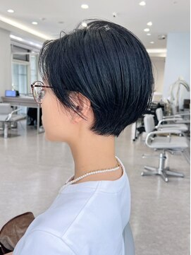 アルテペロ(arte pelo) 【artepelo】透明感ショート×タイトシルエット