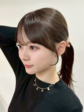 メラク(Merak) 横顔が綺麗に見える 顔まわりレイヤーカット