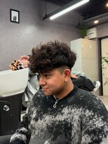 リッチブランドアンドコー(Rich Brand&Co)&nbsp;スパイキーショート　フェード　スペインカール　ルーズパーマ