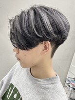 フィフス 大分(fifth)&nbsp;大分ニュアンスパーマメンズカットセンターパート毛流れマッシュ