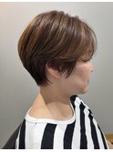 大人ショート×ナチュラルハイライト