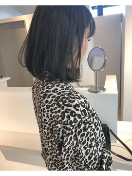 エリンヘア(ELIN hair.) ELIN カーキグレージュBOB