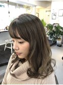 スモーキーアッシュ