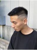 スキンフェードアップバングメンズスタイル