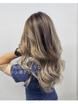 スーク 宜野湾店(suuk)&nbsp;アッシュベージュバレイヤージュ