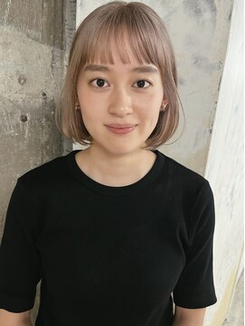 リム(LIM) 柔らかベージュボブ